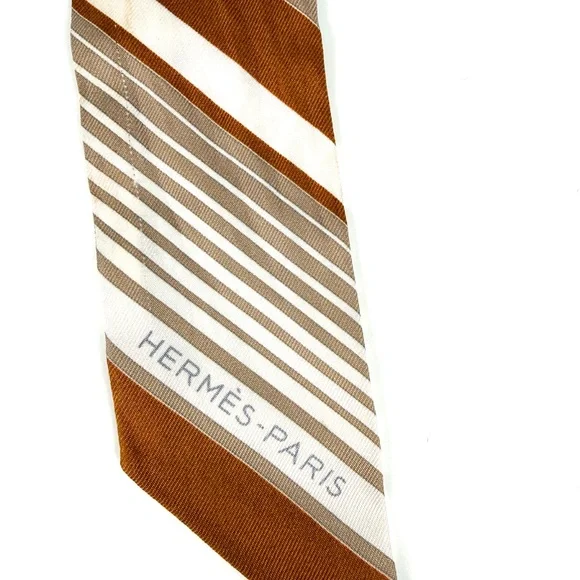 Hermes Ex Libris Horse Carriage Print Beige White Caramel Silk Twilly Scarf - Picture 6 of 13